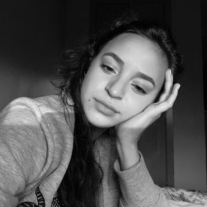 Meet your Posher, Gabriela